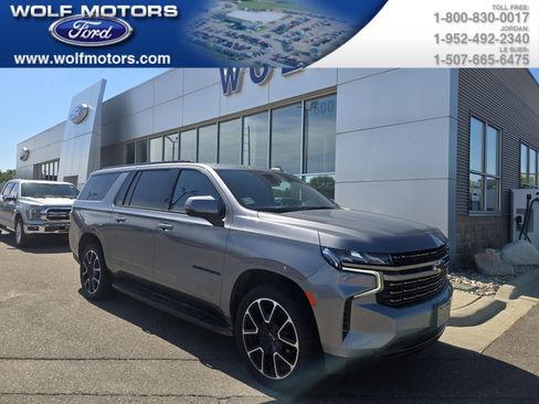 Used 2022 Chevrolet Suburban RST w/ Sport Performance Package AWD/4WD image 1