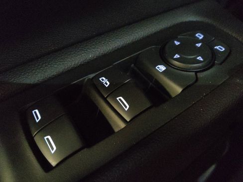 Used 2022 GMC Terrain SLE w/ Driver Convenience Package FWD image 27