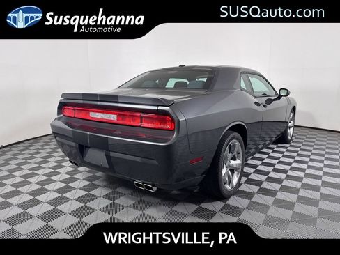 Used 2014 Dodge Challenger R/T image 19