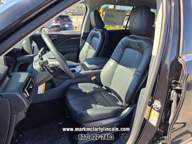 New 2026 Lincoln Aviator AWD image 7