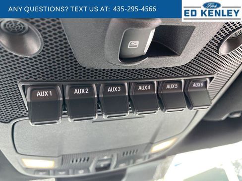 Used 2022 Ford F350 Lariat w/ Black Appearance Package image 17