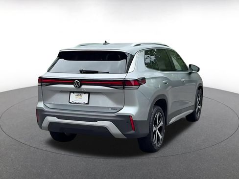 Used 2026 Volkswagen Tiguan SE AWD/4WD image 11