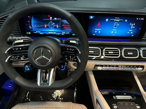 New 2026 Mercedes-Benz GLS 63 AMG 4MATIC image 26