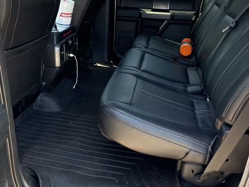 Used 2018 Ford F150 XLT w/ Equipment Group 302A Luxury AWD/4WD image 12