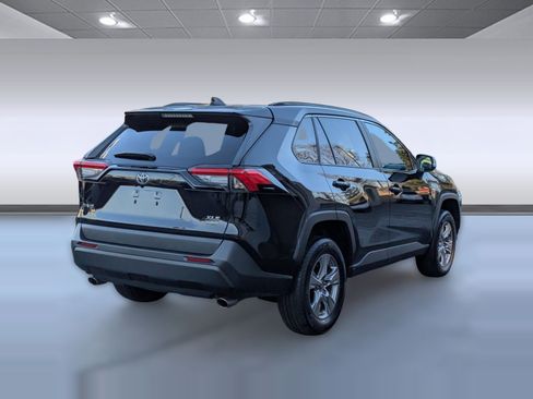 Used 2023 Toyota RAV4 XLE image 9