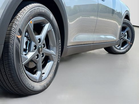 New 2026 Kia K4 FWD image 11