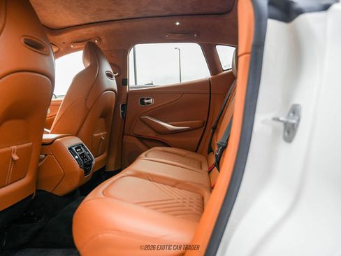 Used 2021 Aston Martin DBX image 40