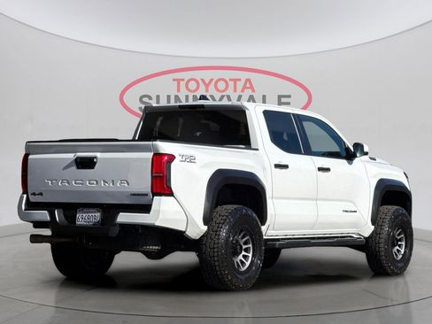 Used 2024 Toyota Tacoma TRD Off-Road image 3