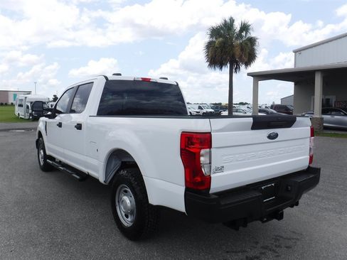 Used 2022 Ford F250 XL w/ Power Equipment Group RWD image 2