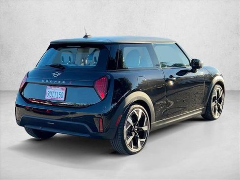 Certified 2025 MINI Cooper S image 5