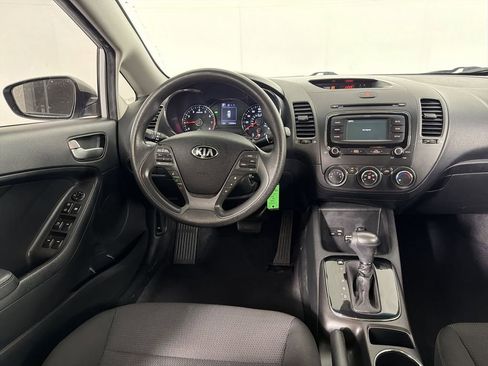 Used 2018 Kia Forte LX w/ LX Rear Camera Package image 20