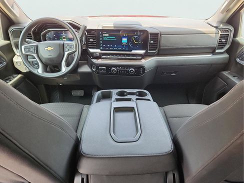 Used 2025 Chevrolet Silverado 1500 LT AWD/4WD image 10