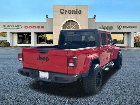 Used 2022 Jeep Gladiator Sport image 3