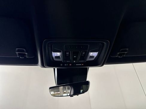 Used 2023 Chevrolet Silverado 1500 High Country w/ Technology Package image 24