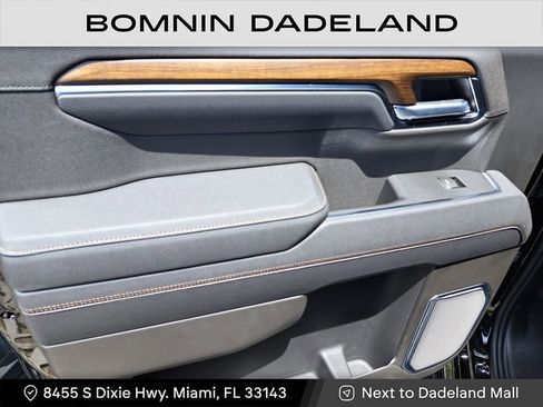 Used 2025 Chevrolet Silverado 1500 High Country w/ Technology Package image 18