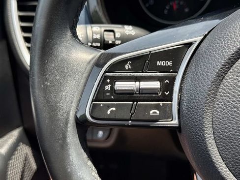 Used 2023 Kia Seltos S w/ Navigation Package FWD image 24