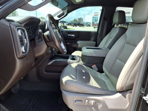Used 2021 GMC Sierra 1500 SLT AWD/4WD image 17