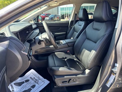 Used 2025 Nissan Murano SV AWD/4WD image 9