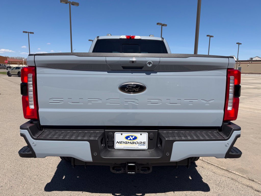 New 2026 Ford F350 Lariat w/ Black Appearance Package AWD/4WD image 4
