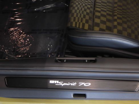 New 2026 Porsche 911 GTS image 33