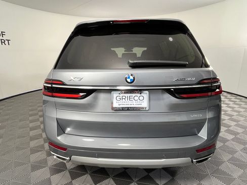 Used 2023 BMW X7 xDrive40i AWD/4WD image 12