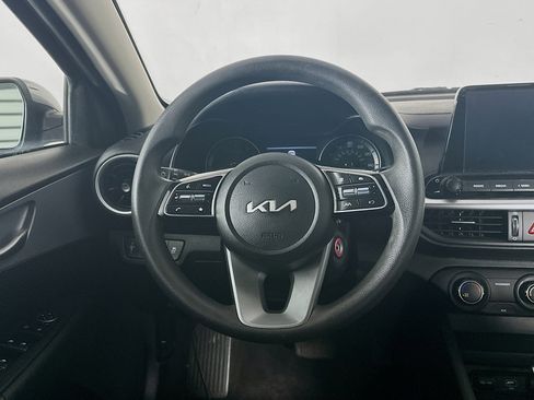 Used 2023 Kia Forte LXS image 17