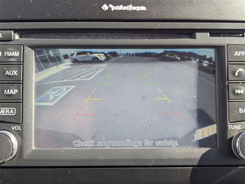 Used 2015 Nissan Frontier PRO-4X image 22