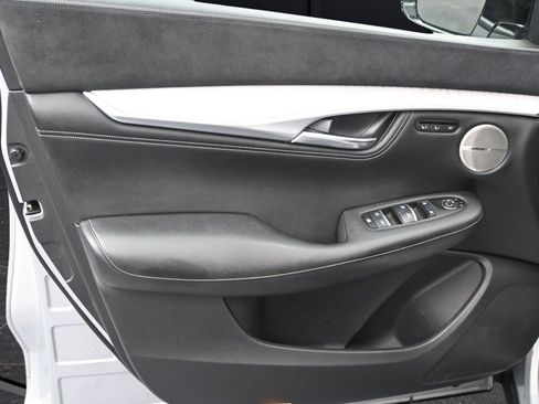 Used 2019 INFINITI QX50 Essential w/ Sensory Package AWD/4WD image 11