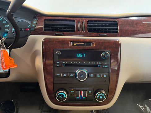 Used 2008 Chevrolet Impala LT FWD image 14