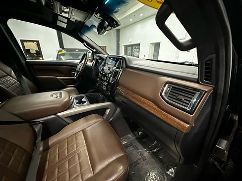 Used 2020 Nissan Titan Platinum Reserve w/ Moonroof Package image 20