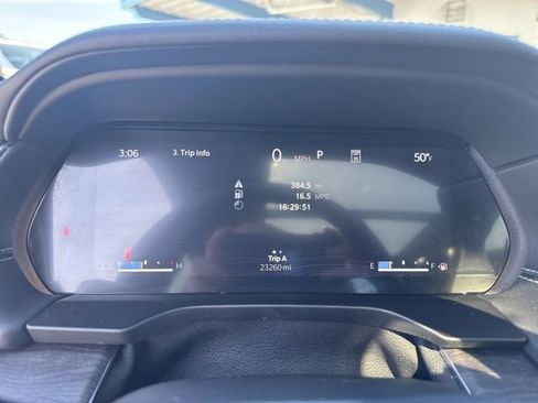 Used 2023 Jeep Grand Cherokee L Overland w/ Advanced Protech Group III image 22