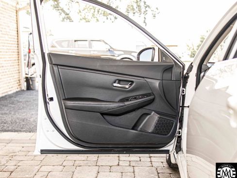 Used 2020 Nissan Sentra SV w/ Electronics Package FWD image 25