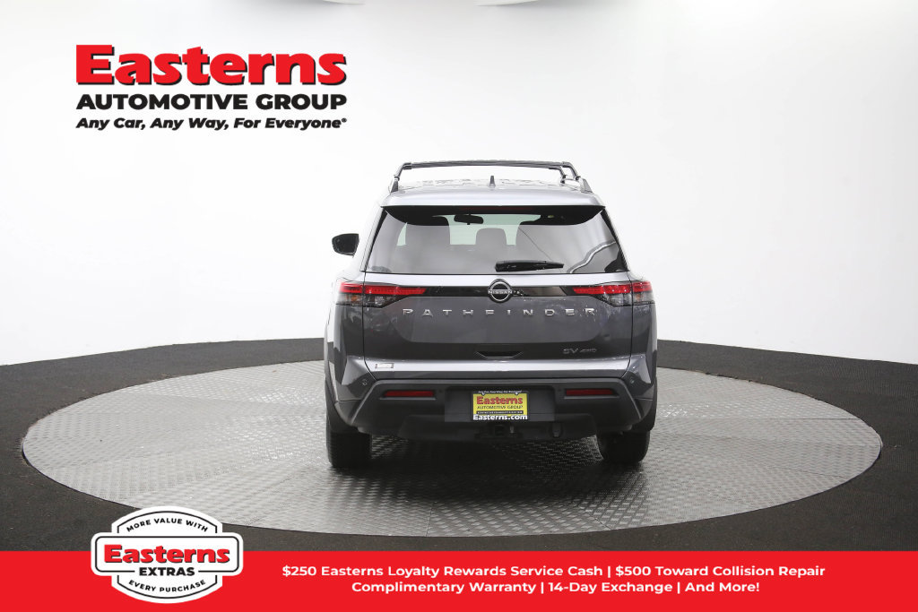 Used 2023 Nissan Pathfinder SV w/ SV Premium Package AWD/4WD image 41