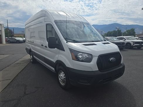 Used 2025 Ford Transit 250 148 High Roof Extended AWD image 3