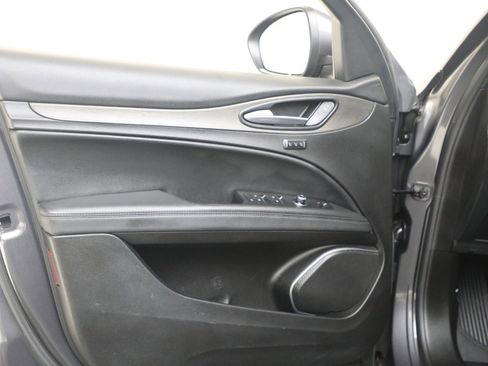 Used 2022 Alfa Romeo Stelvio Ti w/ Active Assist Plus Package image 26