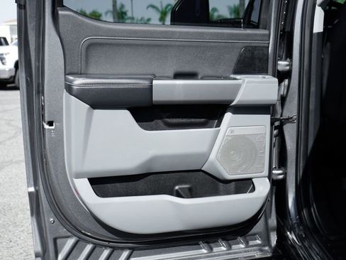 Used 2025 Ford F250 XLT w/ Black Appearance Package AWD/4WD image 33