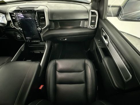 Used 2022 RAM 1500 Big Horn AWD/4WD image 11