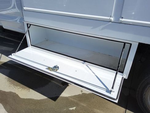 New 2025 Ford F450 XL w/ XL Chrome Package AWD/4WD image 17