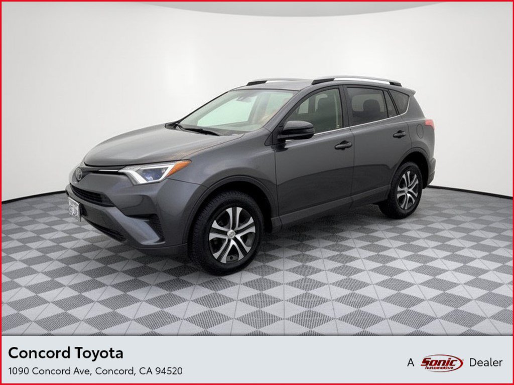 Used 2018 Toyota RAV4 LE w/ All Weather Liner Package FWD image 1