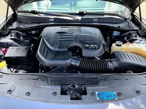 Used 2023 Dodge Charger SXT w/ Blacktop Package RWD image 34