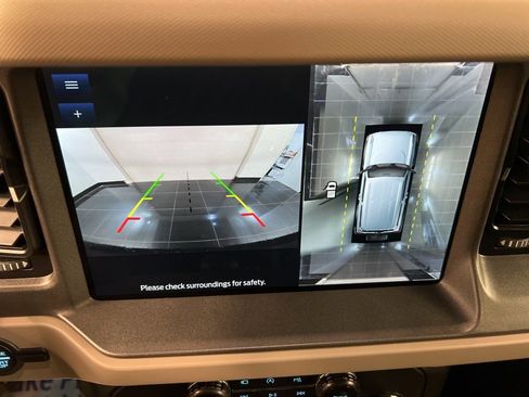 Certified 2024 Ford Bronco Wildtrak image 12