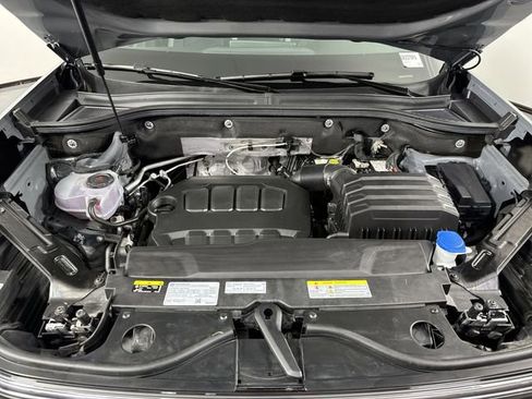 Used 2024 Volkswagen Atlas Peak Edition SE AWD/4WD image 29