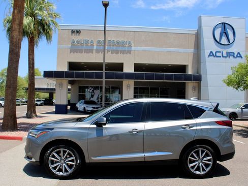Used 2023 Acura RDX FWD w/ Technology Package image 2