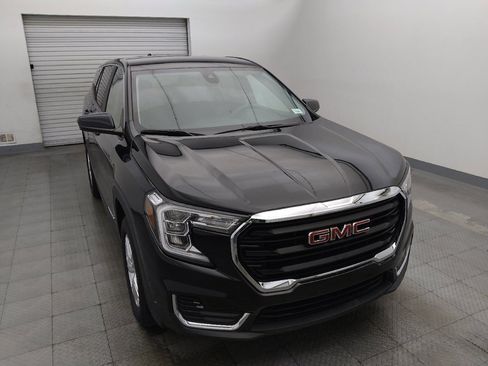 Used 2024 GMC Terrain SLE AWD/4WD image 14