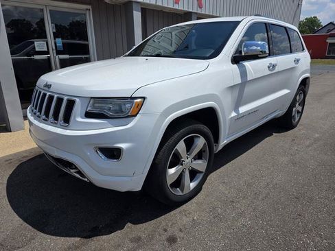 Used 2016 Jeep Grand Cherokee Overland AWD/4WD image 4