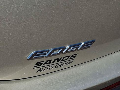Certified 2017 Ford Edge Titanium w/ Equipment Group 301A FWD image 31