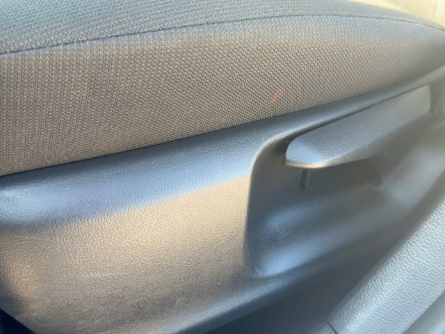 Used 2025 Toyota Corolla LE FWD image 15