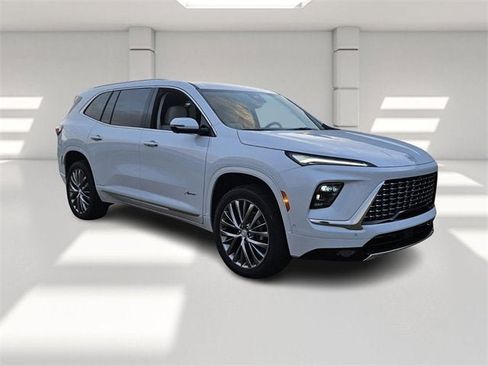 New 2026 Buick Enclave Avenir w/ Super Cruise Package image 7
