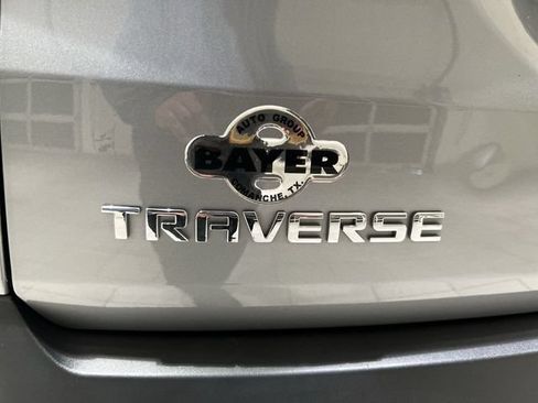 Used 2023 Chevrolet Traverse LT FWD image 25
