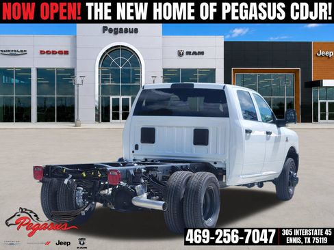 New 2026 RAM 3500 Tradesman AWD/4WD image 5